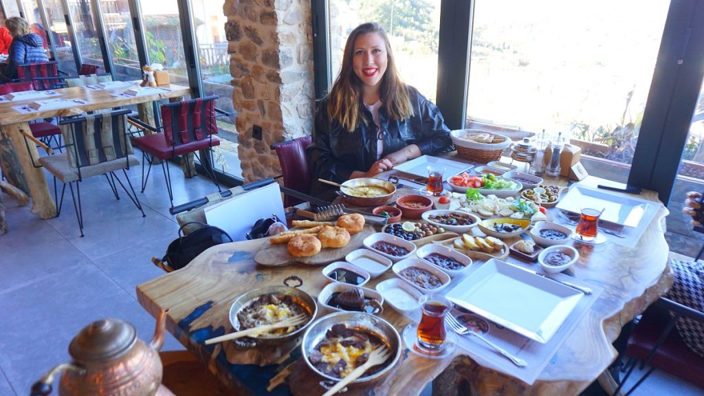 fethiyede ne yenir kahvaltı mekanları