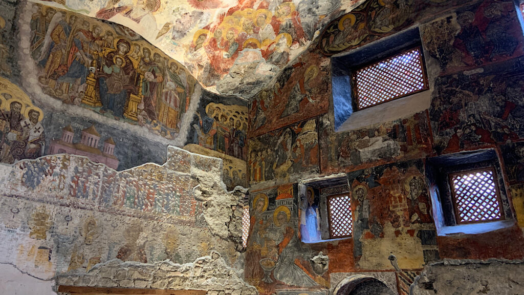 trabzon sumela manastırının içi