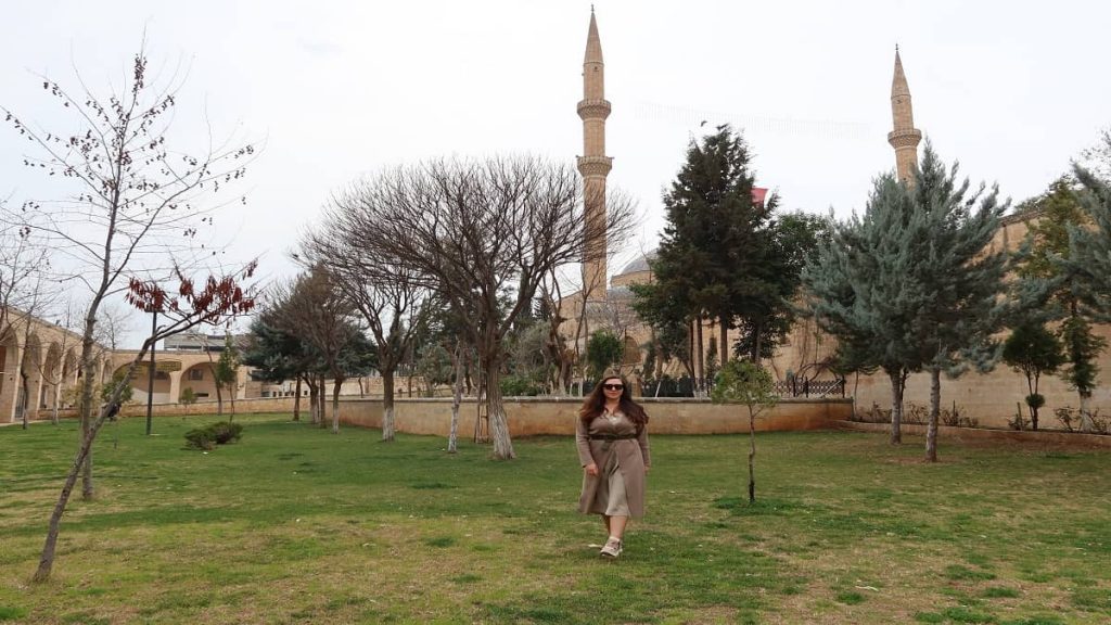 şanlıurfa merkezde gezilecek yerler eyüp peygamber makamı