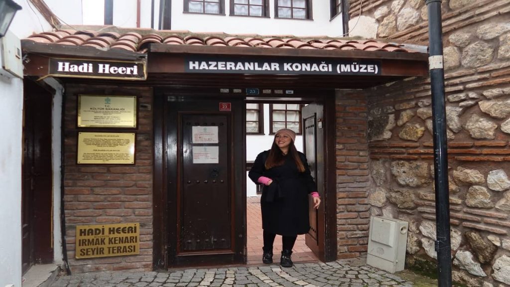 hazeranlar konağı